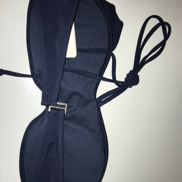 Hollister bikini top - Picture 2 of 3